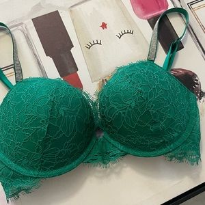 Victoria’s Secret Clover Green, lace, Shine Strap, Very Sexy push up bra